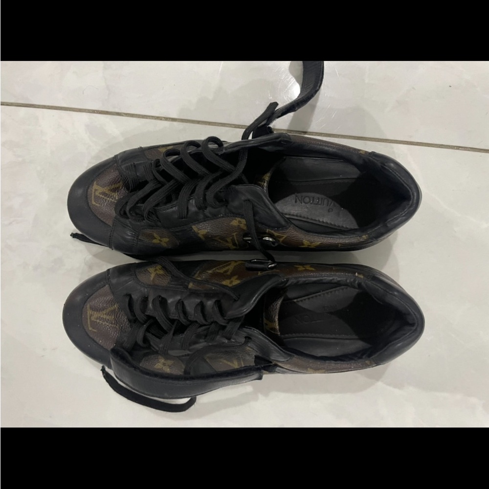 Louis vuitton canvas sneakers